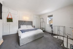 Bedroom- click for photo gallery